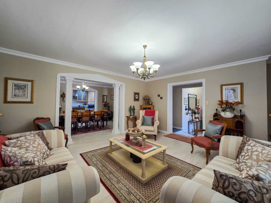 4 Bedroom Property for Sale in Stilbaai Wes Western Cape